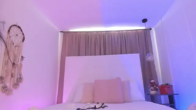 M0lly Beckers online show from 11-11-25, 03:29