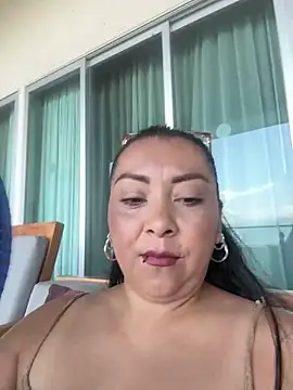 Snapshot of sweett-mary chatting on 06-01-26, 06:07 sweett-mary online show from 06-01-26, 06:07