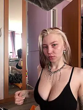 Nicole matt online show from 04-11-26, 07:16