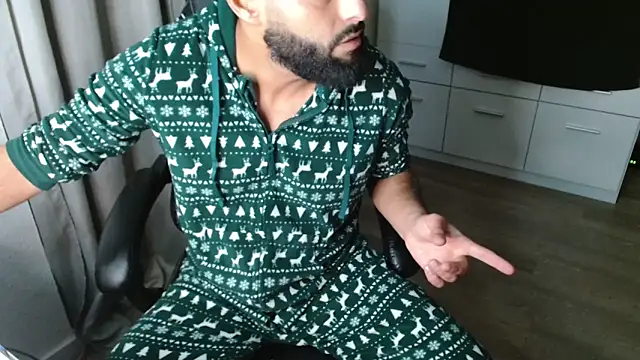 Milo9210 online show from 10-16-25, 08:17