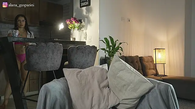 alana gasparini online show from 11-30-25, 02:12