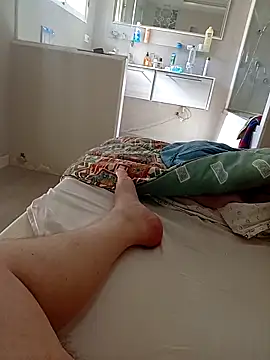 Snapshot of Exterminador48 chatting on 02-14-26, 11:43 Exterminador48 online show from 02-14-26, 11:43