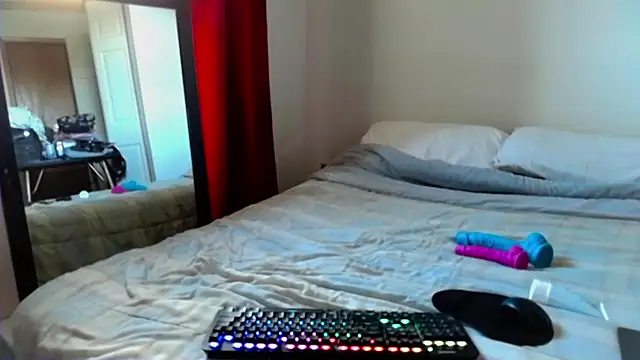 Snapshot of gloryfool chatting on 09-14-25, 01:33 gloryfool online show from 09-14-25, 01:33