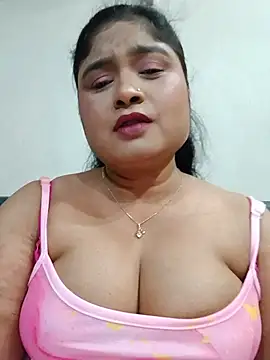 Snapshot of hornyriyanka chatting on 05-24-26, 02:33 hornyriyanka online show from 05-24-26, 02:33