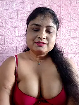 Snapshot of hornyriyanka chatting on 09-11-25, 01:49 hornyriyanka online show from 09-11-25, 01:49