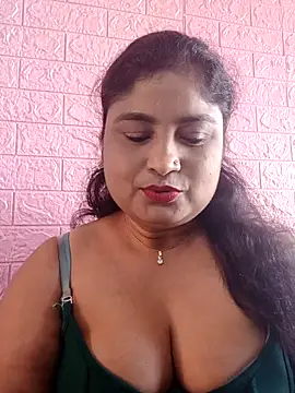 Snapshot of hornyriyanka chatting on 09-18-25, 02:14 hornyriyanka online show from 09-18-25, 02:14