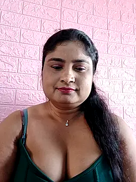 Snapshot of hornyriyanka chatting on 10-16-25, 02:42 hornyriyanka online show from 10-16-25, 02:42