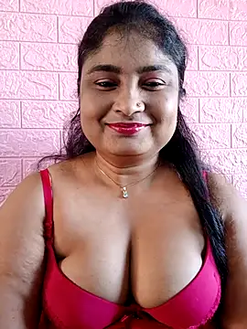 Snapshot of hornyriyanka chatting on 09-25-25, 02:06 hornyriyanka online show from 09-25-25, 02:06
