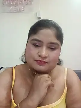 Snapshot of hornyriyanka chatting on 06-28-26, 03:02 hornyriyanka online show from 06-28-26, 03:02