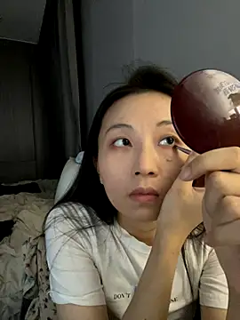 haiyan125216 online show from 11-08-25, 10:08