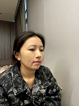 haiyan125216 online show from 10-23-25, 06:34