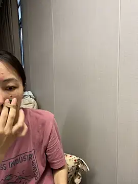 haiyan125216 online show from 10-18-25, 06:04