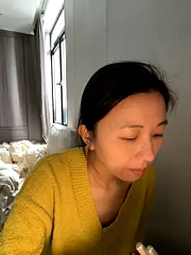 haiyan125216 online show from 11-25-25, 05:52