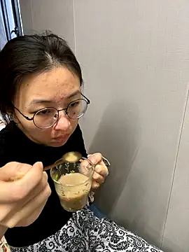 haiyan125216 online show from 09-09-25, 01:16