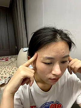 haiyan125216 online show from 10-19-25, 04:21