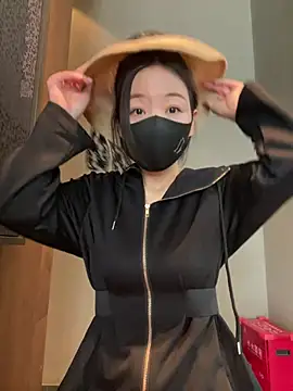 xinmeng-000 online show from 05-07-26, 08:39