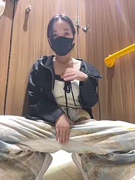 xinmeng-000 online show from 05-06-26, 07:23