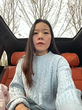 Snapshot of xinmeng-000 chatting on 02-04-26, 03:56 xinmeng-000 online show from 02-04-26, 03:56