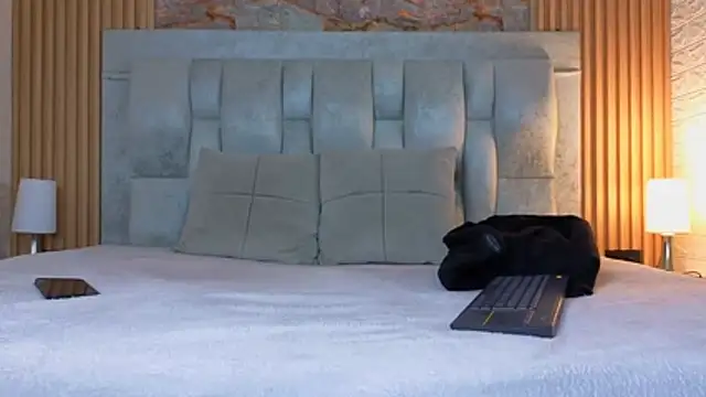 pipedark  online show from 11-28-25, 03:39