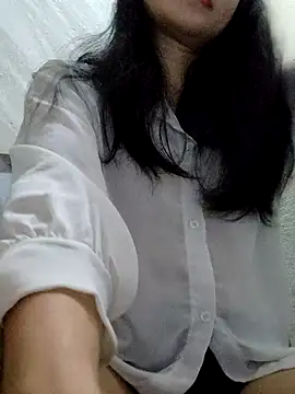 Snapshot of Maria2299 chatting on 07-27-26, 02:13 Maria2299 online show from 07-27-26, 02:13