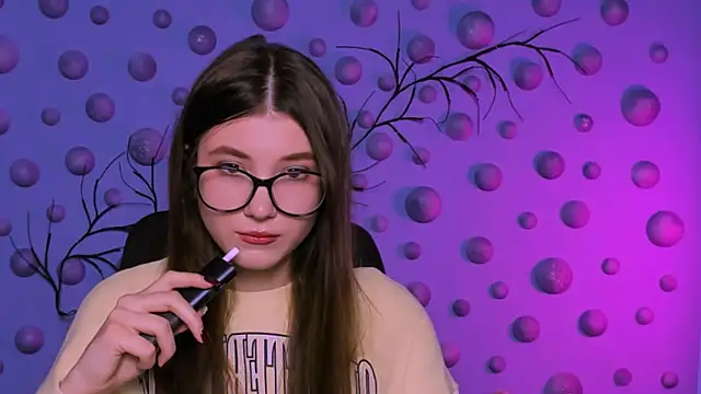 lissa night online show from 12-16-25, 10:08