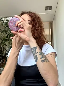 imhelena online show from 01-14-26, 10:02