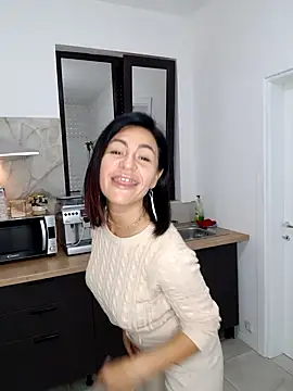 Arya Lexy online show from 10-10-25, 11:44