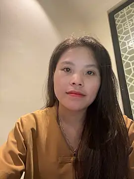 Snapshot of Bella_7777 chatting on 05-20-26, 11:40 Bella 7777 online show from 05-20-26, 11:40