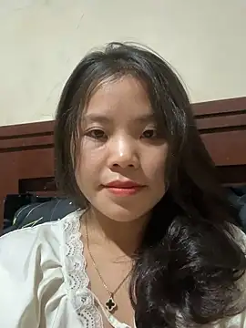 Snapshot of Bella_7777 chatting on 10-08-25, 02:29 Bella 7777 online show from 10-08-25, 02:29