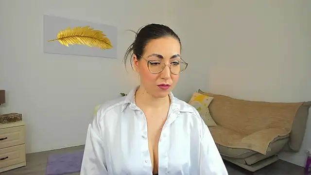 Kylie Kathy online show from 04-15-26, 06:34