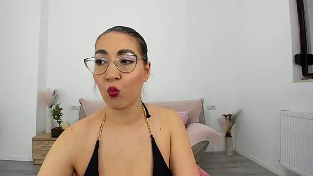 Kylie Kathy online show from 09-22-25, 07:20