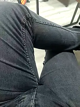 Snapshot of Yaman_33 chatting on 02-09-26, 06:44 Yaman 33 online show from 02-09-26, 06:44