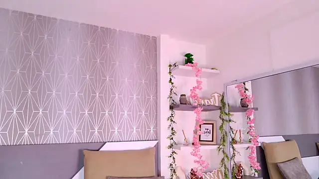 Celine Lee online show from 10-31-25, 05:31