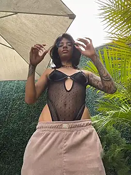 Snapshot of TweetiePieXXX chatting on 02-24-26, 09:04 TweetiePieXXX online show from 02-24-26, 09:04