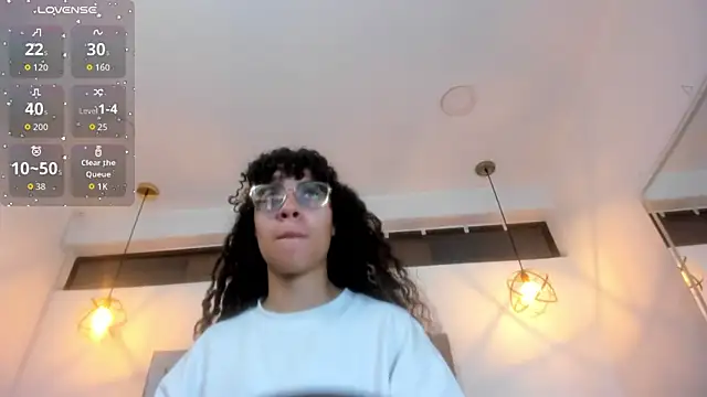 Hanna Cornee  online show from 02-12-26, 12:16