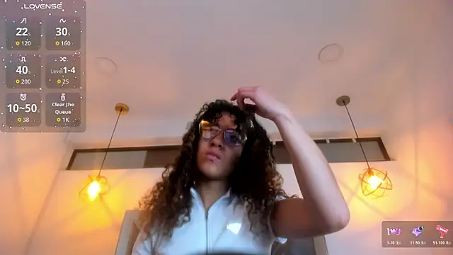 Hanna Cornee  online show from 02-18-26, 01:40