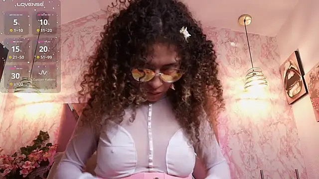 Hanna Cornee  online show from 02-07-26, 02:03