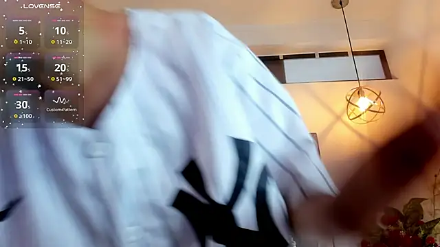 Hanna Cornee  online show from 11-01-25, 02:11