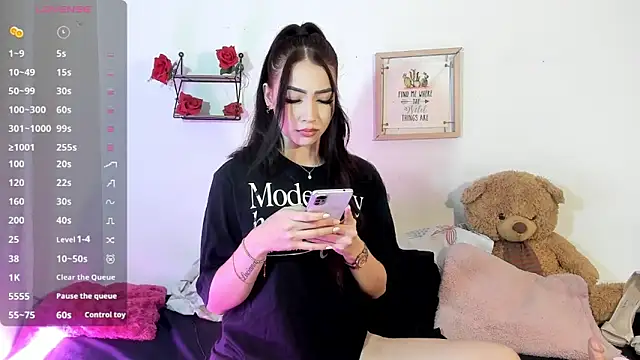 Snapshot of DanielaMarnt_ chatting on 09-18-25, 02:53 DanielaMarnt online show from 09-18-25, 02:53