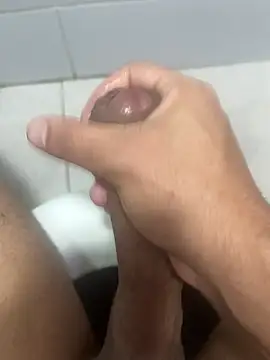 Snapshot of MeuDelicia chatting on 10-06-25, 11:49 MeuDelicia online show from 10-06-25, 11:49