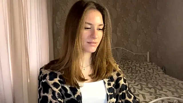 miainheat online show from 12-19-25, 10:17