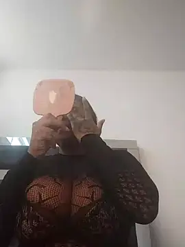 SheilaCoopers  online show from 03-29-26, 04:41