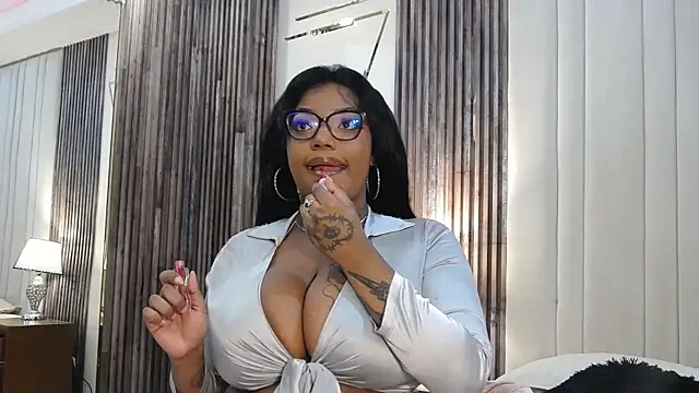 SheilaCoopers  online show from 10-22-25, 11:42