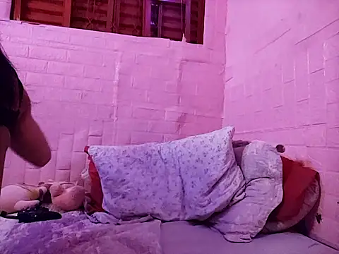 Snapshot of Kellye_hotTs chatting on 01-19-26, 07:01 Kellye hotTs online show from 01-19-26, 07:01