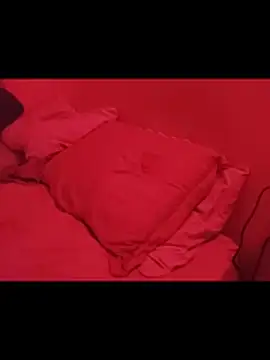 Snapshot of Kellye_hotTs chatting on 11-02-25, 11:32 Kellye hotTs online show from 11-02-25, 11:32