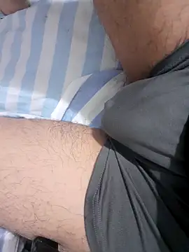 Lunaty00 online show from 11-18-25, 08:17