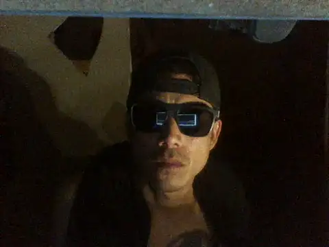 Lunaty00 online show from 04-19-26, 07:42