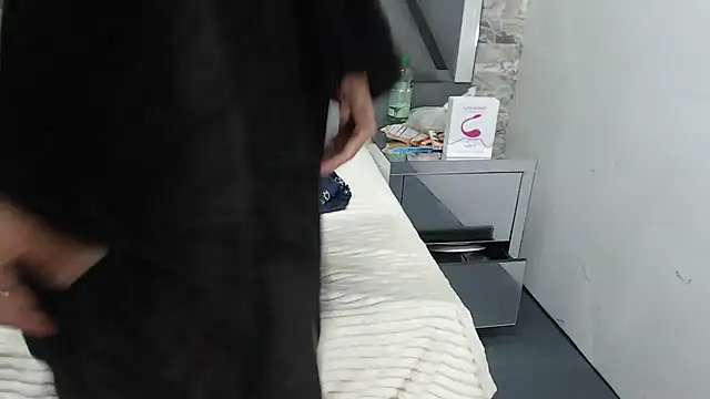 YanetRose online show from 12-18-25, 03:55