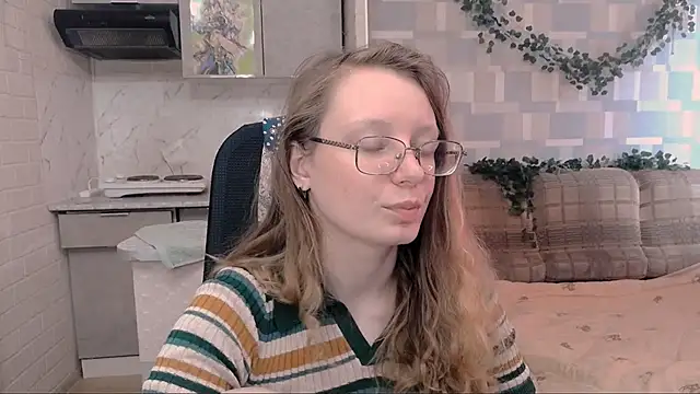 Snapshot of Rommia chatting on 10-03-25, 07:43 Rommia online show from 10-03-25, 07:43