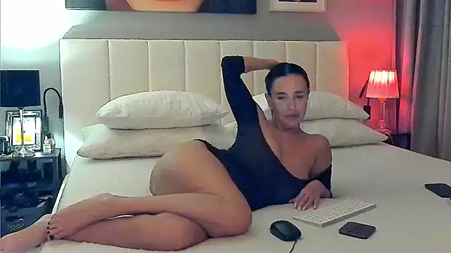 simonacavali online show from 05-16-26, 07:24